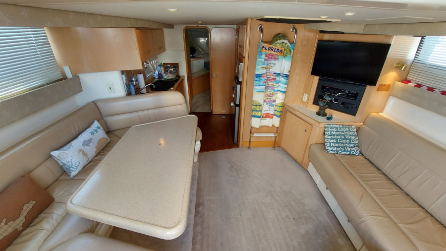 1998 Carver 350 Mariner