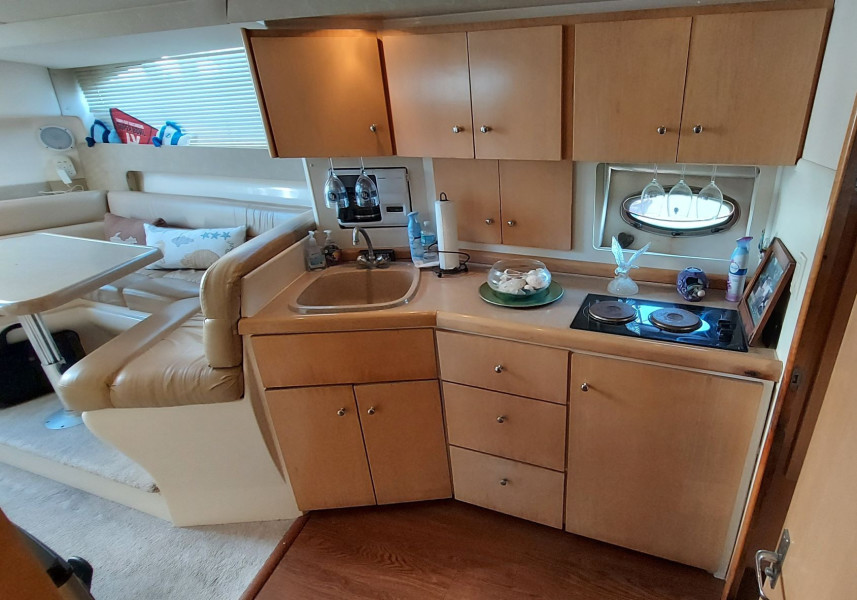 1998 Carver 350 Mariner