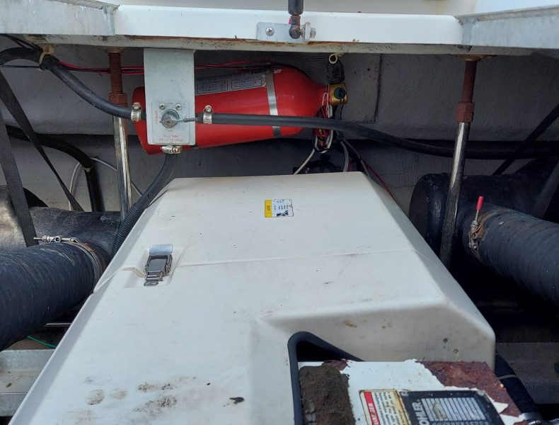 1998 Carver 350 Mariner