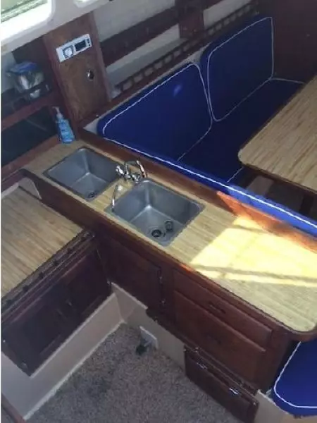 1983 Catalina C-30 Tall Rig