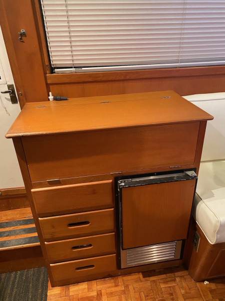1978 Grand Banks Classic