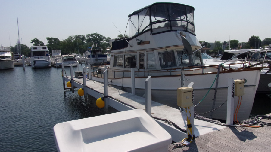 1978 Grand Banks Classic