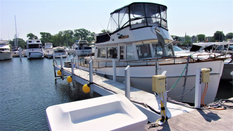 1978 Grand Banks Classic