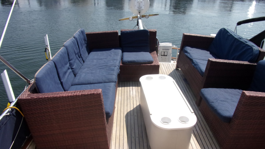1978 Grand Banks Classic