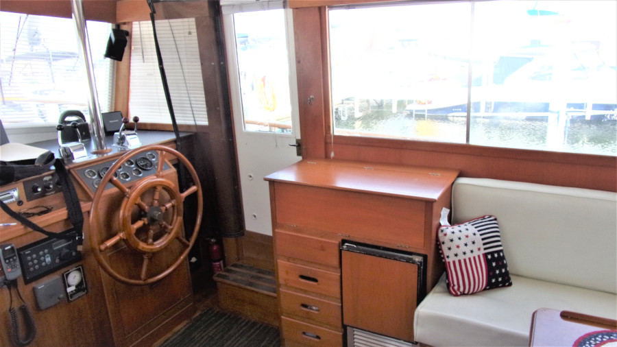 1978 Grand Banks Classic