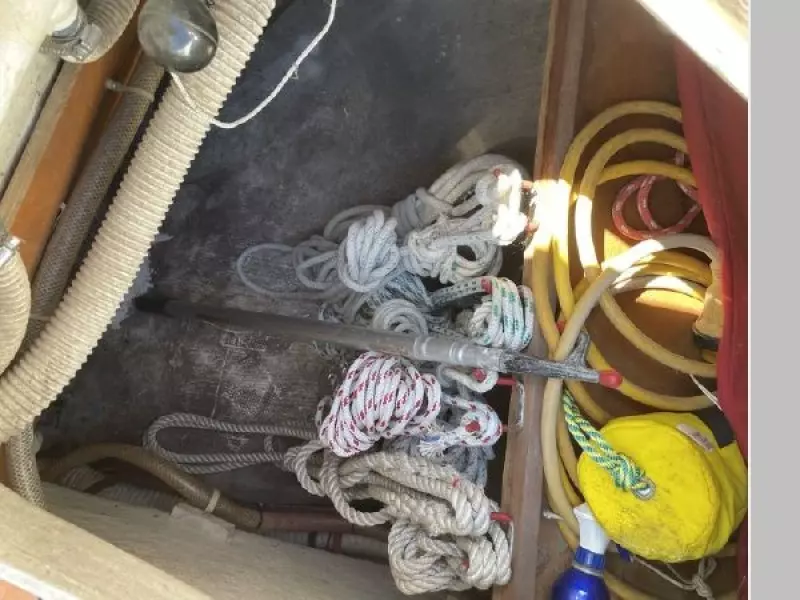 1990 Catalina 42 - 3 Cabin