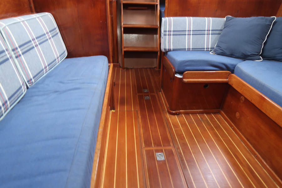 1979 Tartan 37 C