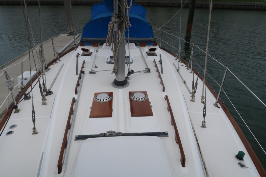 1979 Tartan 37 C