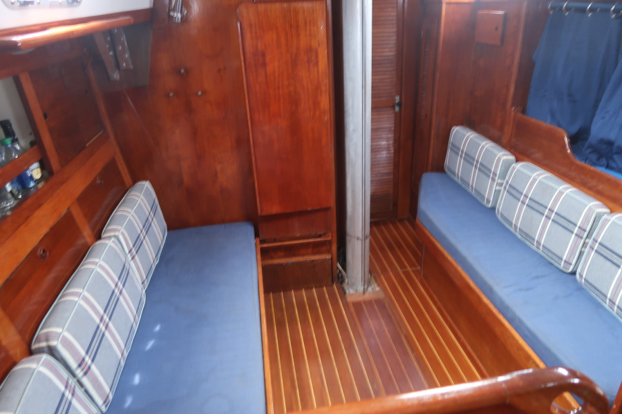 1979 Tartan 37 C