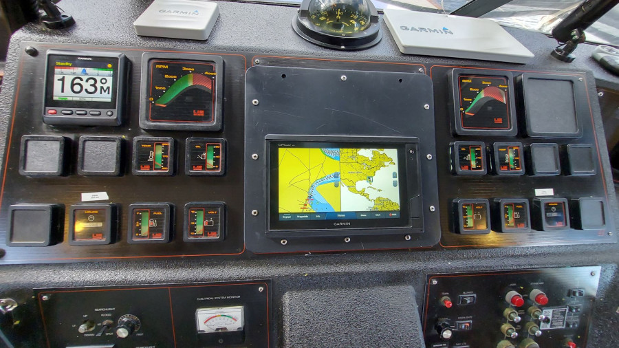 1987 Bayliner 4550