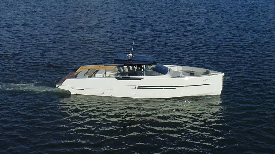 Ocean 55 - Exterior Profile