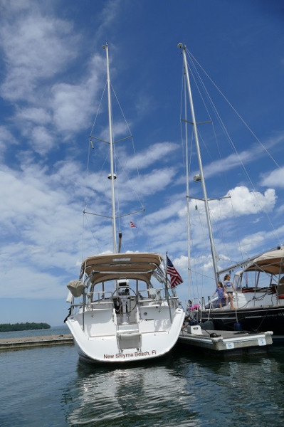 38' Marlow-Hunter aft profile