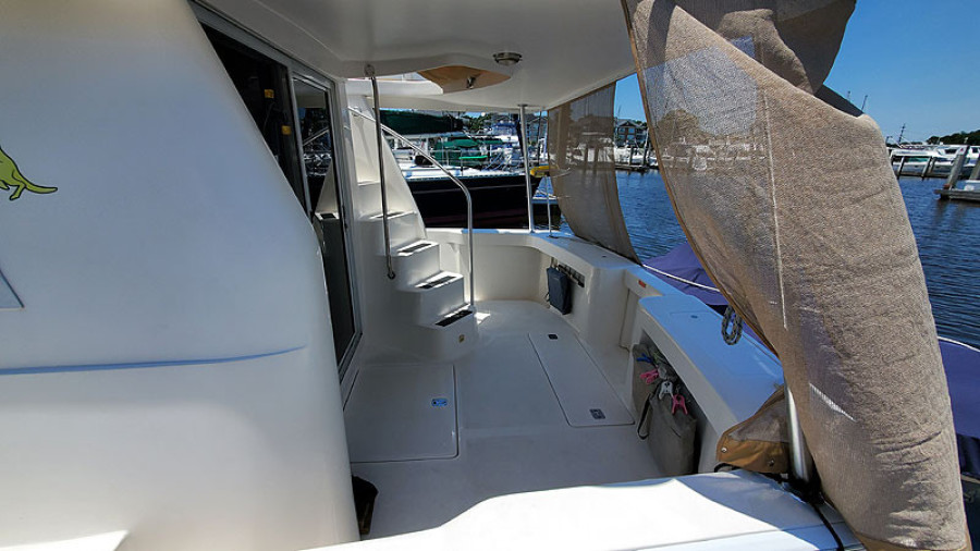 2002 Mainship 390