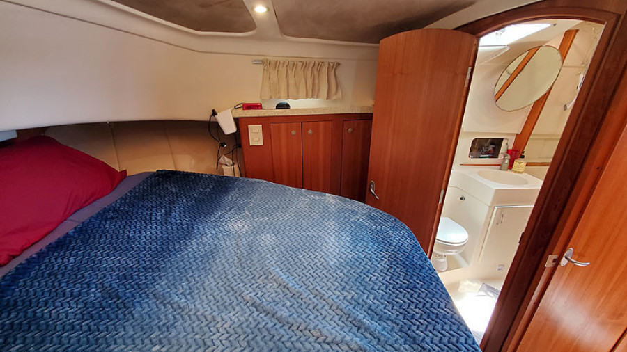 2002 Mainship 390