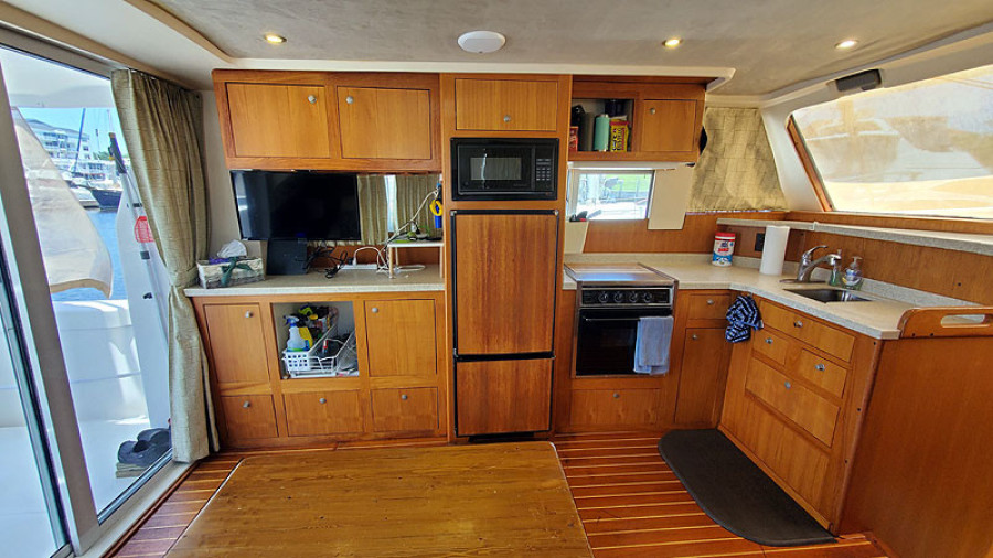 2002 Mainship 390