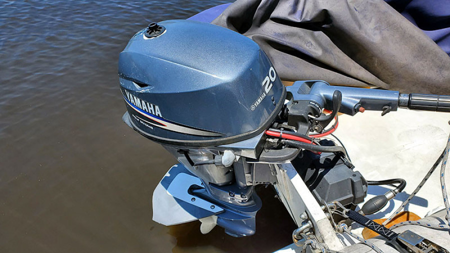 2002 Mainship 390