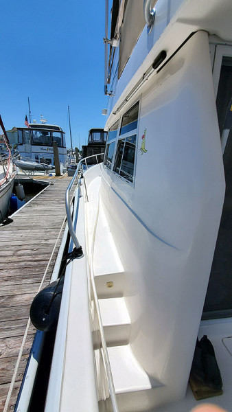 2002 Mainship 390