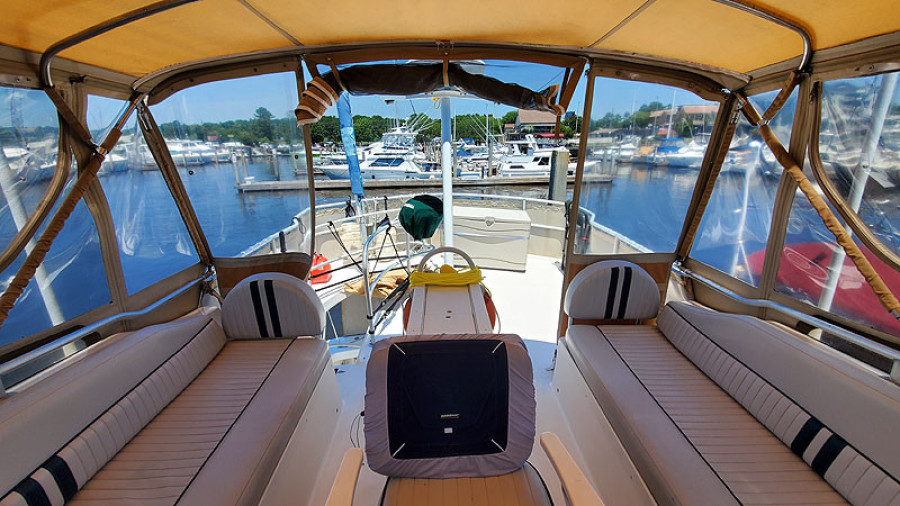 2002 Mainship 390