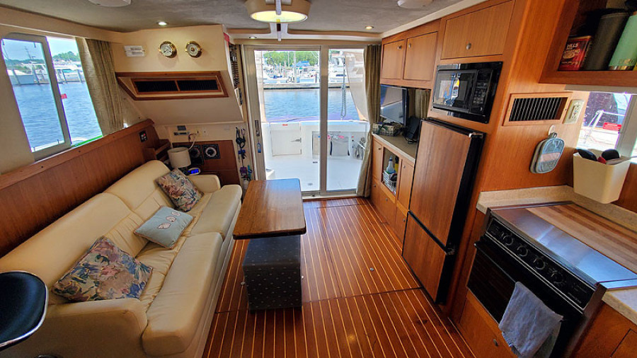2002 Mainship 390