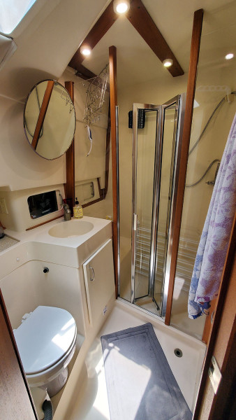 2002 Mainship 390