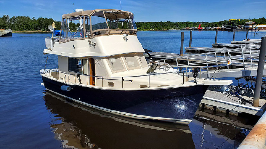 2006 Mainship 34