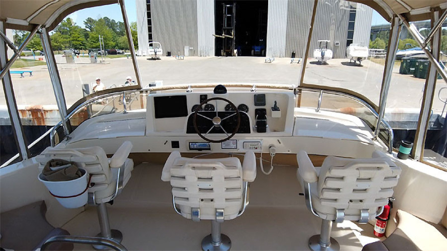2006 Mainship 34