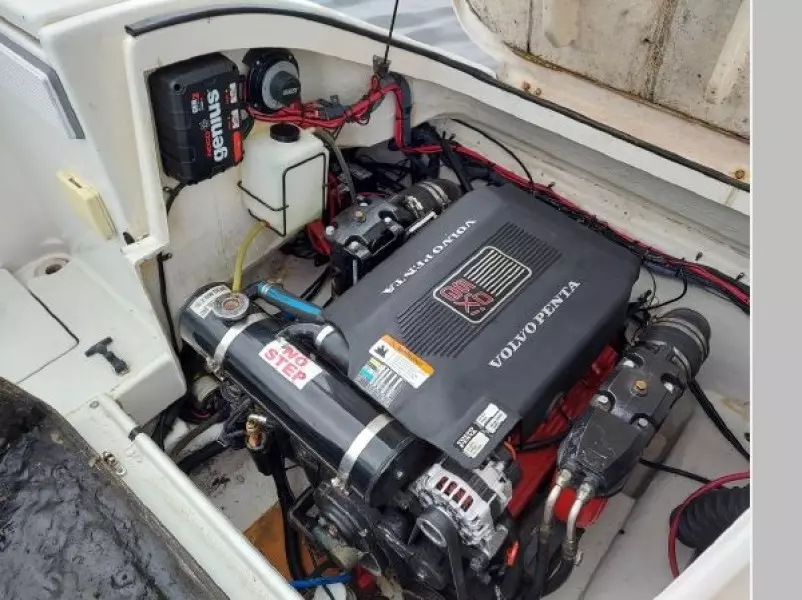 2004 Seaswirl Striper 2601