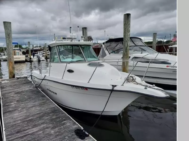 2004 Seaswirl Striper 2601