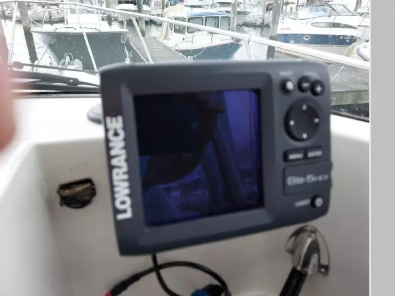 2004 Seaswirl Striper 2601