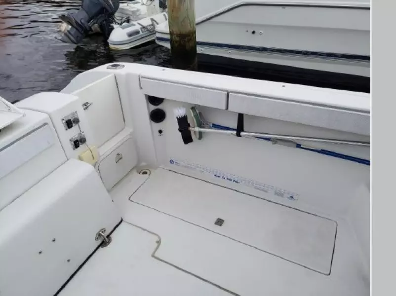 2004 Seaswirl Striper 2601