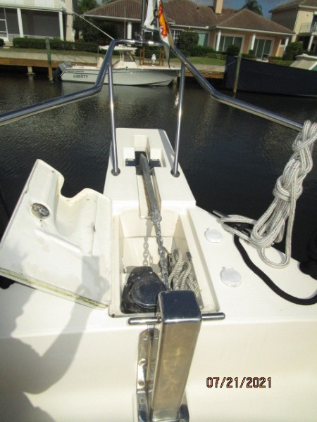 34' Mainship anchor windlass