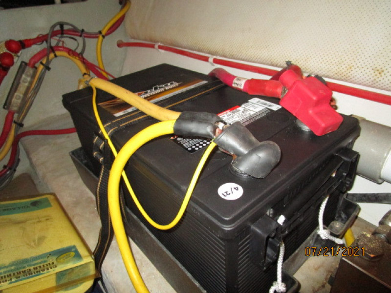 34; Mainship main engine start battery