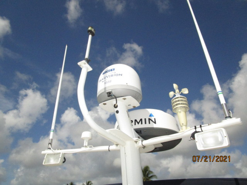 34' Mainship mast