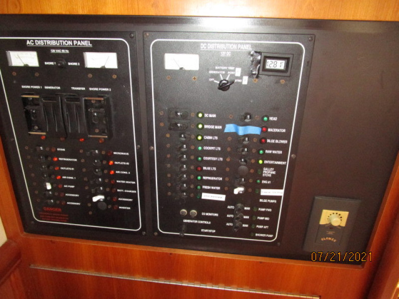 34' Mainship electrical panel1