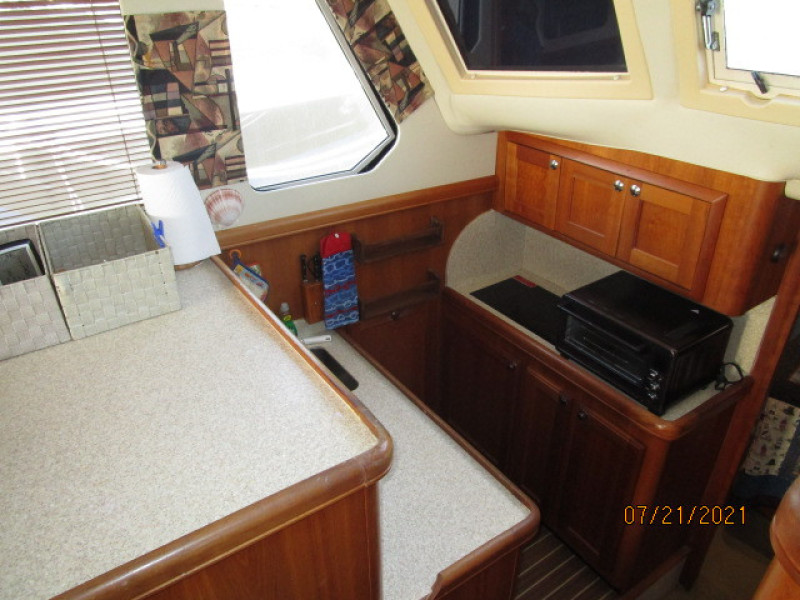 34' Mainship galley1