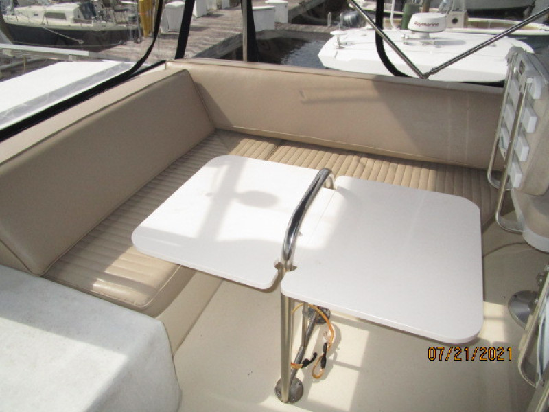 34' Mainship flybridge table