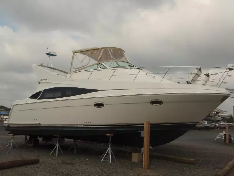 No Tan Lines 36ft Carver Yacht For Sale
