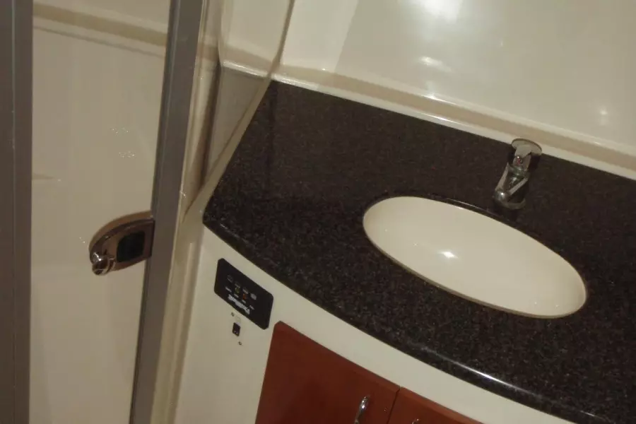 No Tan Lines 36ft Carver Yacht For Sale