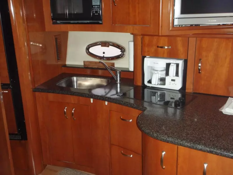 No Tan Lines 36ft Carver Yacht For Sale