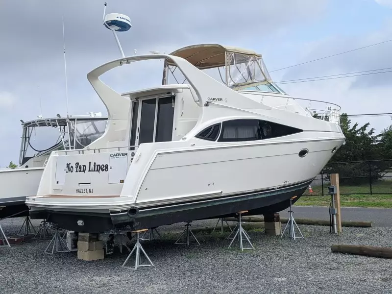 No Tan Lines 36ft Carver Yacht For Sale