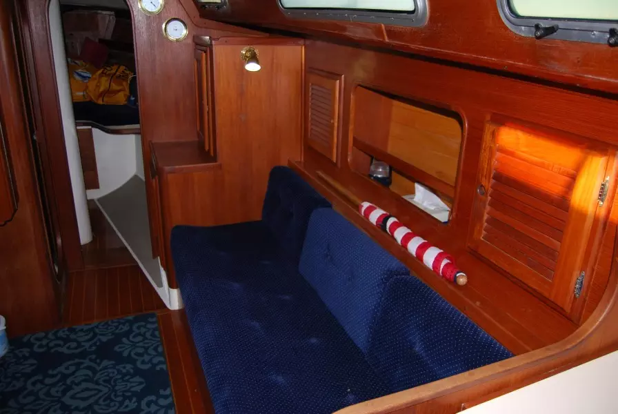 Paradigm 36ft Freedom Yacht For Sale