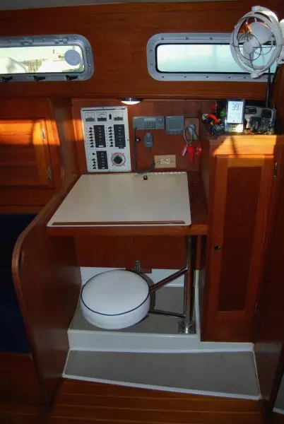 Paradigm 36ft Freedom Yacht For Sale