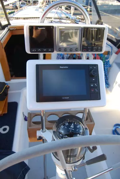 Paradigm 36ft Freedom Yacht For Sale