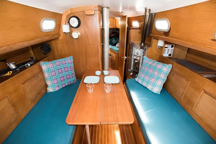 Dream Catcher 38ft Hinckley Yacht For Sale