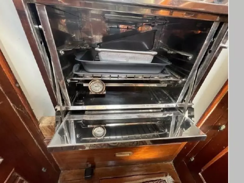 1980 Peterson Center Cockpit