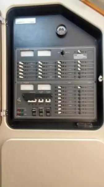 1995 Tiara Yachts 3300 Express