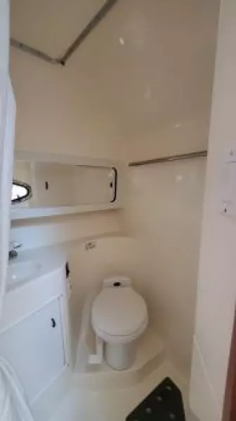 1995 Tiara Yachts 3300 Express