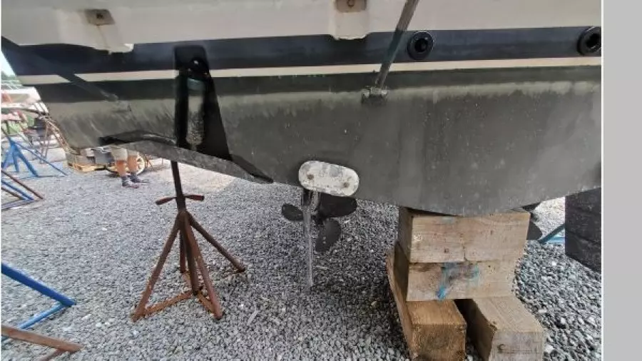 1995 Tiara Yachts 3300 Express