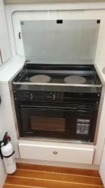 1995 Tiara Yachts 3300 Express