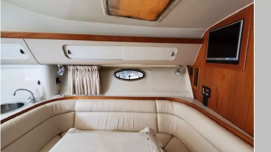 1995 Tiara Yachts 3300 Express